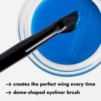 Brush Head Creates the Perfect Wing Everytime