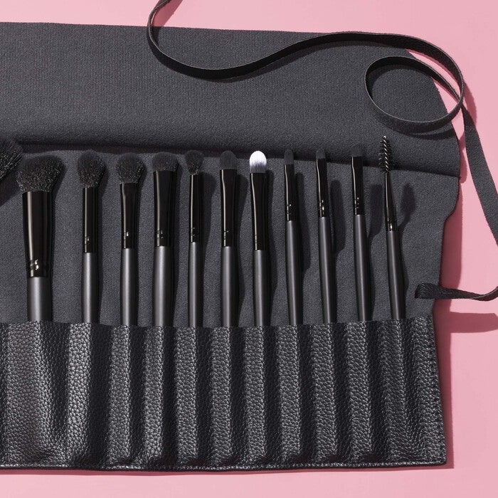 17-Piece Ultimate Makeup Brush Set & Travel Roll, 