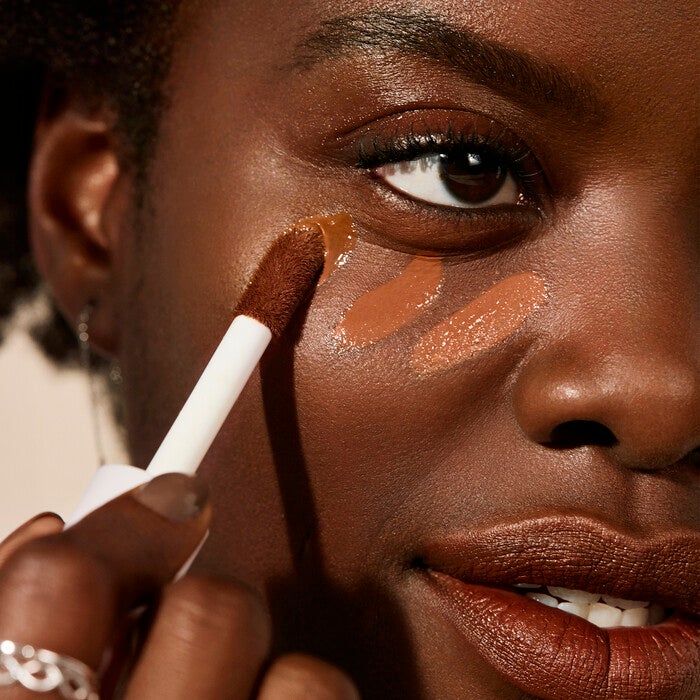 Hydrating Camo Concealer, Light Beige - light with golden beige undertones