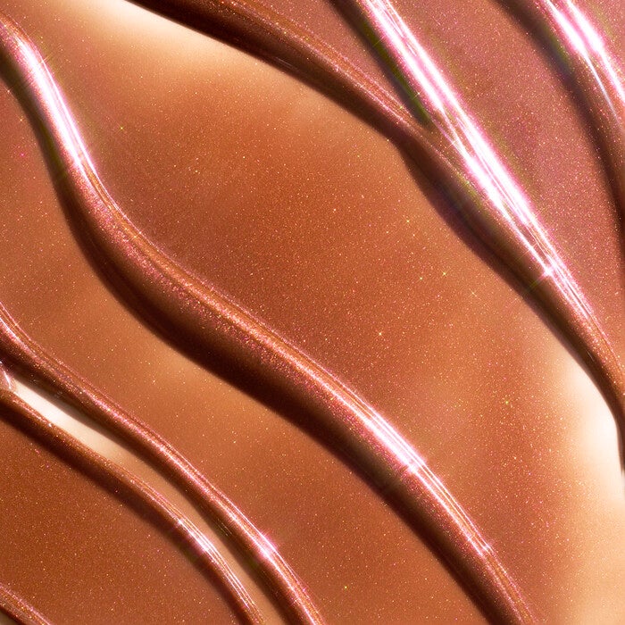 Chocoluxe Glimmer Lip Oil Texture Swatch