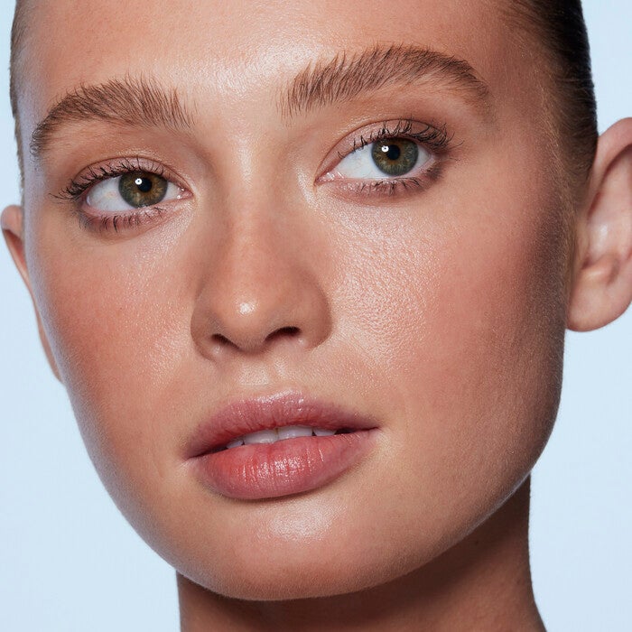 Luminous Putty Bronzer, Day Trip - Light to Medium/Warm