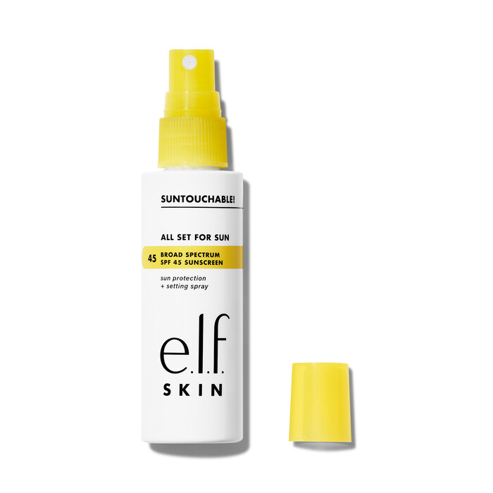 Broad-spectrum SPF 45 sunscreen clear makeup setting spray