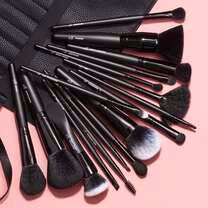 17-Piece Ultimate Makeup Brush Set & Travel Roll, 