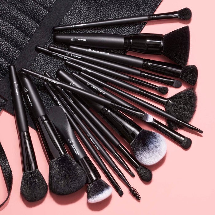 17-Piece Ultimate Makeup Brush Set & Travel Roll, 