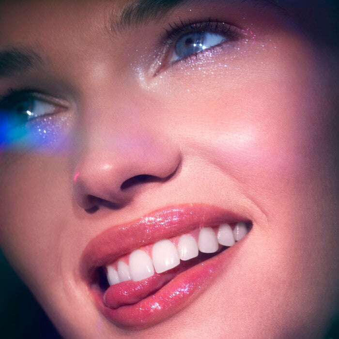 Glow Reviver Lip Oil Glimmer, Candy Coded - Milky Pink + Multicolor Pearl