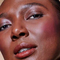 Primer-Infused Matte Blush, Always Vibrant - Hot Pink