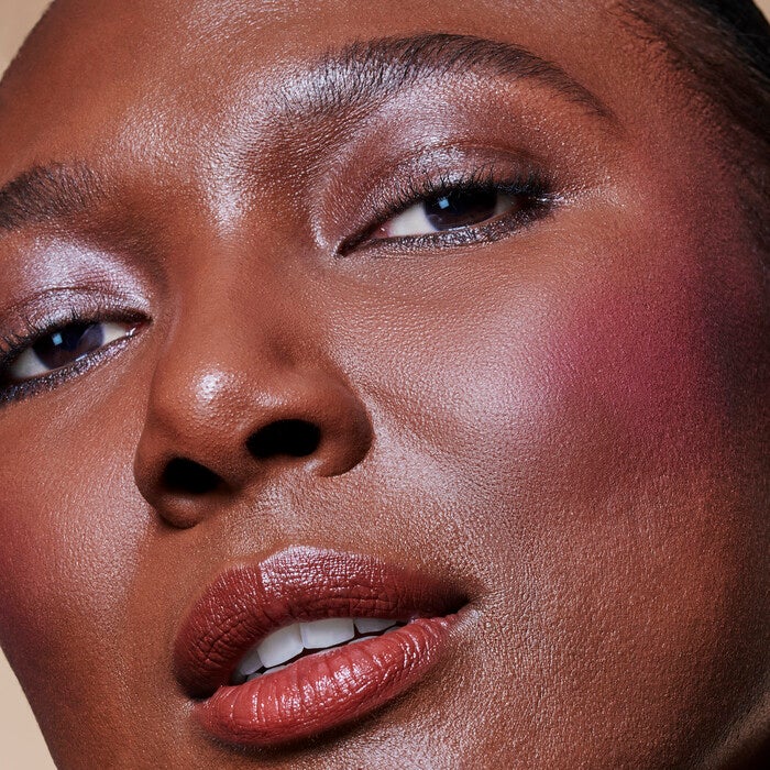 Primer-Infused Matte Blush, Always Vibrant - Hot Pink