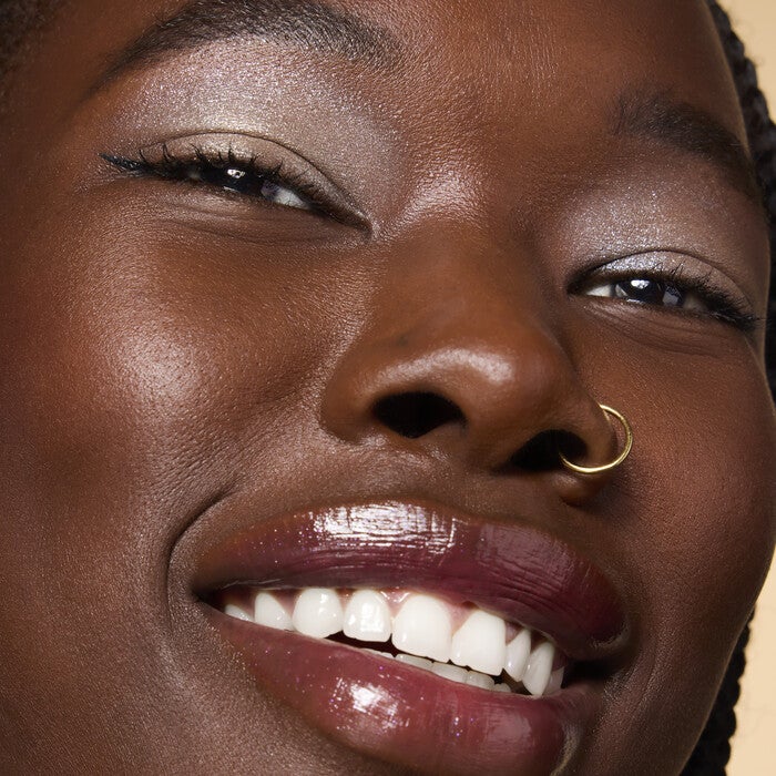 Fine as Fleck Glitter Eyeshadow, Champagne Showers - Peachy Beige with Champagne Sparkle
