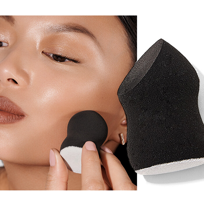 Using Dual Ended Beauty Sponge To Apply Makeup
