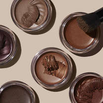 Luminous Putty Bronzer, Island Hopping - Deep/Warm