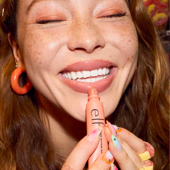 Glow Reviver Melting Lip Balm, new shade! Peach Ring - Beige peach