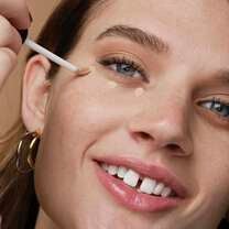 Soft Glam Satin Concealer, 