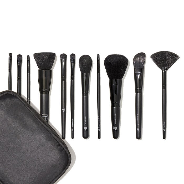 Brush set with free brush case