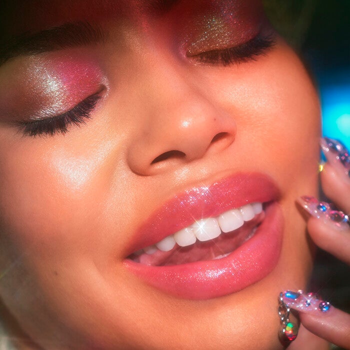 Glow Reviver Lip Oil Glimmer, Princess Cut - Pinky Beige + Multicolor Pearl