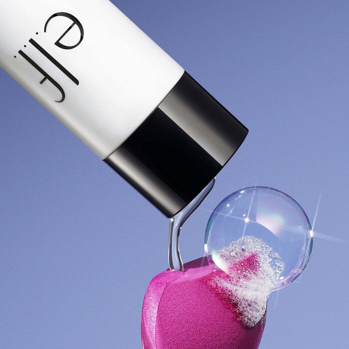Clean Queen Makeup Brush and Sponge Cleaner with Sponge