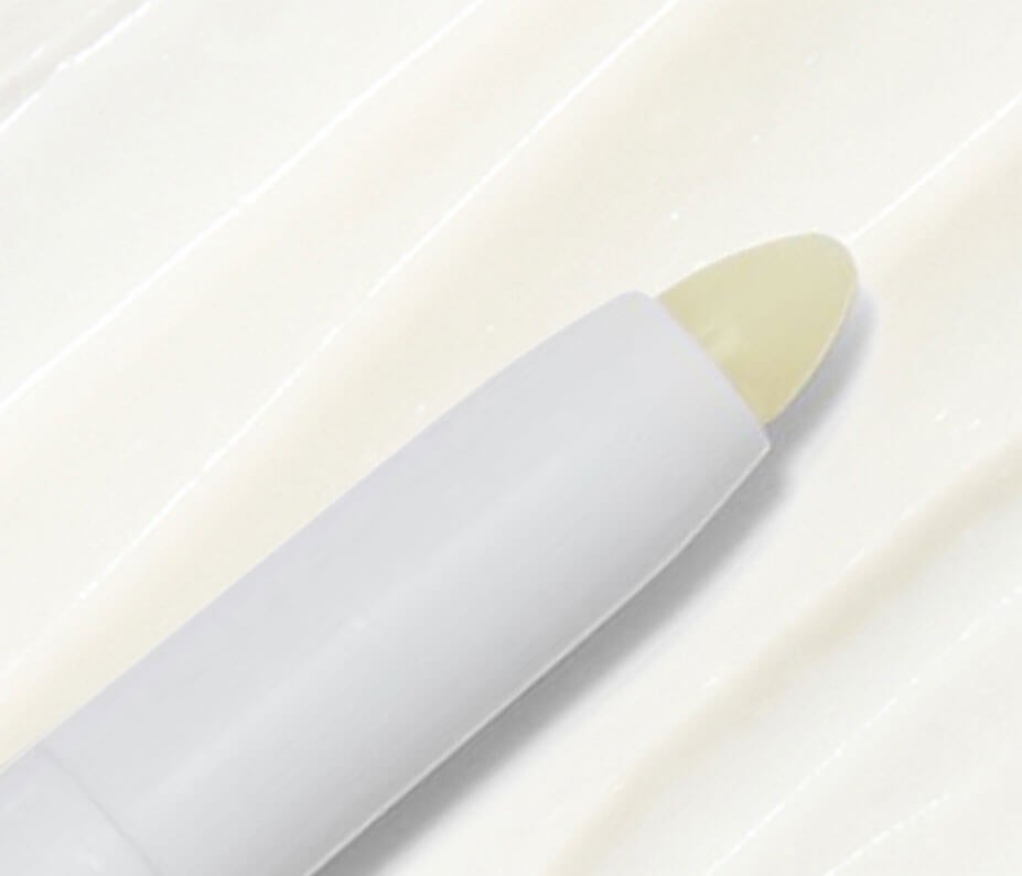 tip of shape and stay brow pencil