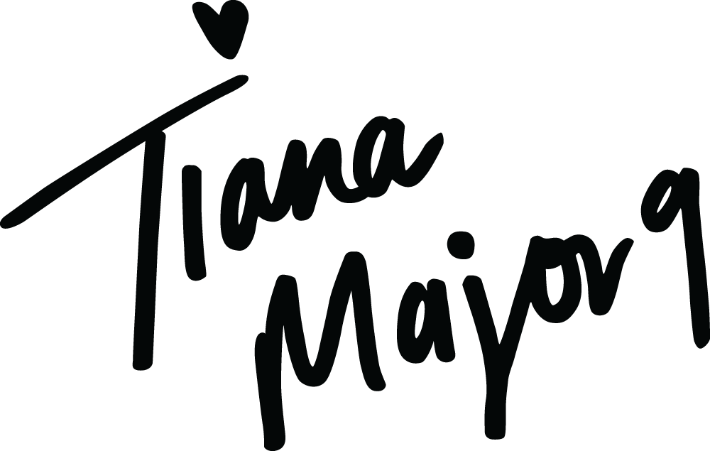 Tiana Major signature